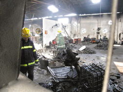 容桂一五金廠發生大火